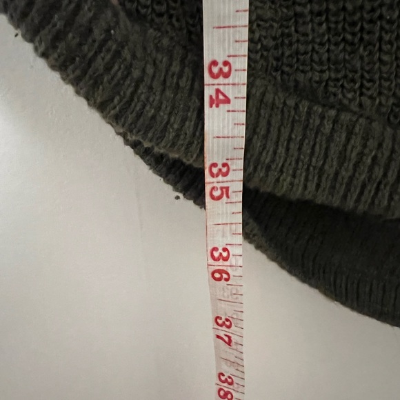 Express Sweater! - Picture 4 of 4